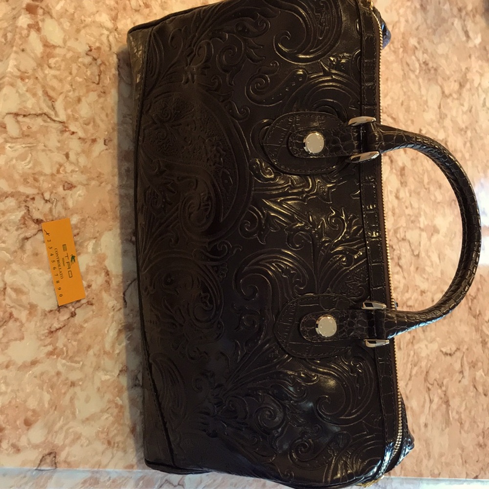 Brand new large barrel bag